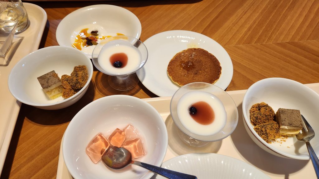 朝食